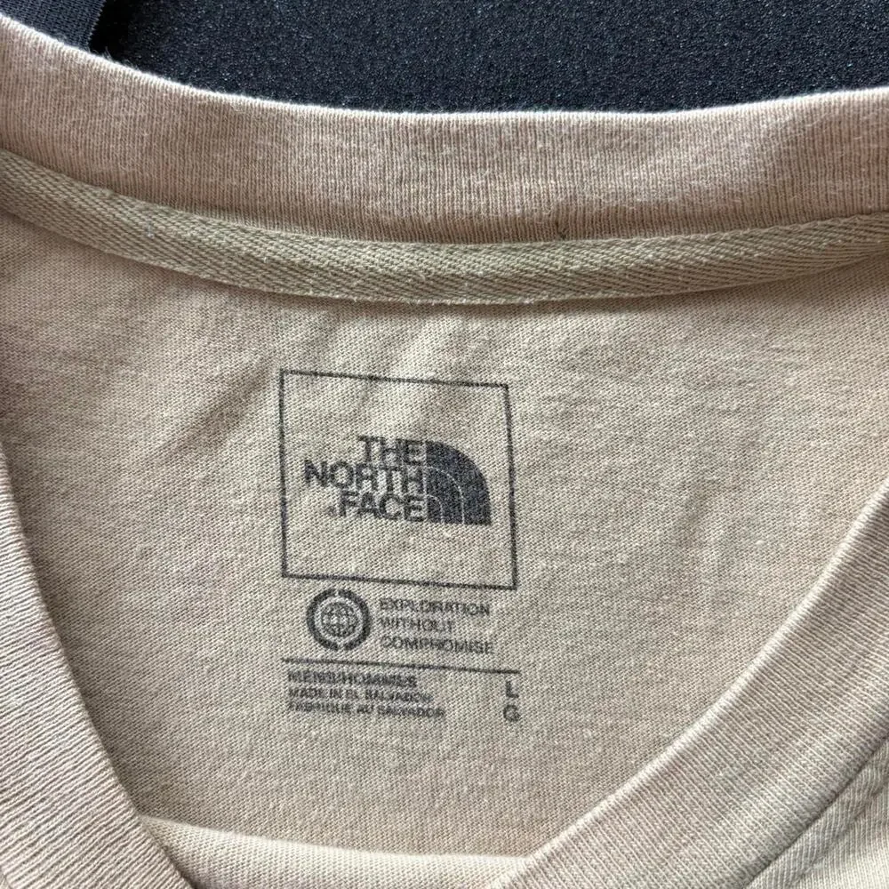 Modern the north face t shirt